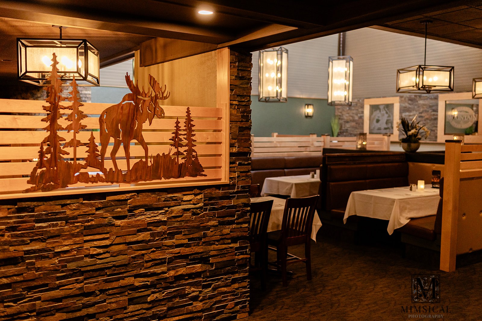 Whitecourt Restaurant Interior